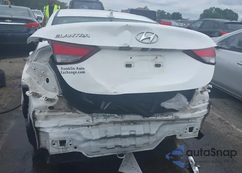 2014 Hyundai Elantra Se z USA, uszkodzony, nr VIN 5NPDH4AE5EH510818